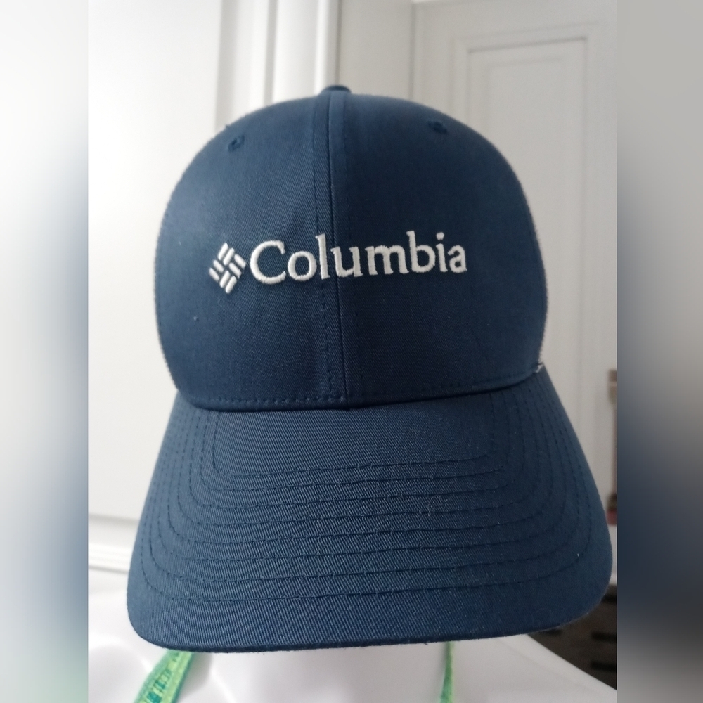 Columbia embroidered Mesh Snapback Trucker Hat cap OS